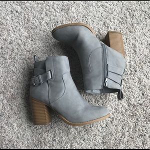 Grey ankle booties size 6